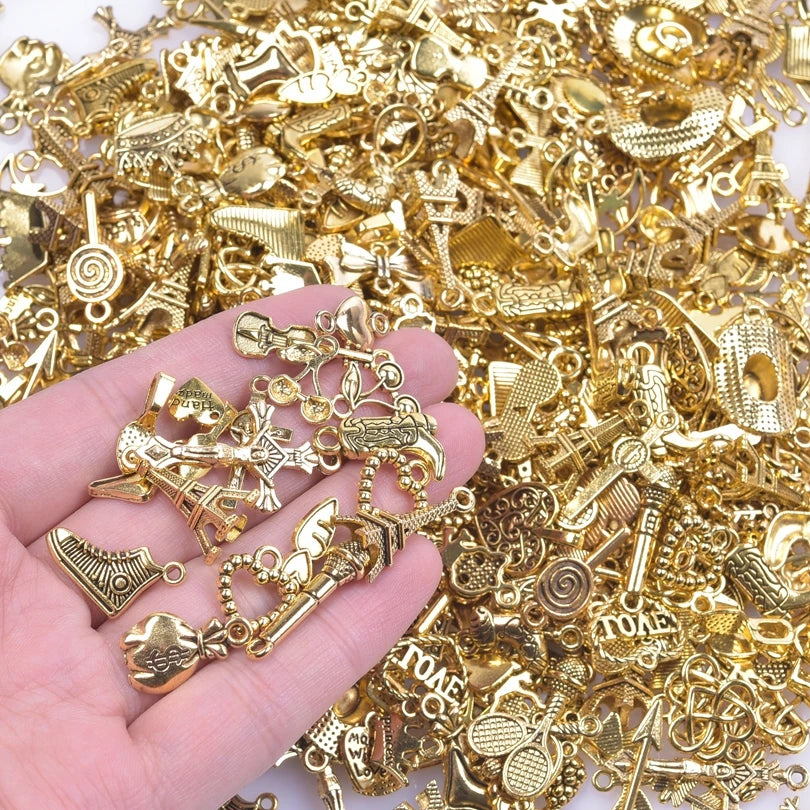 50pcs Vintage Gold Charm Mix – Random Assorted Metal Alloy Pendants for Jewelry Making & DIY Bracelets