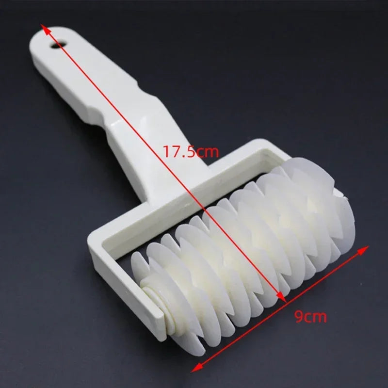 Pizza & Pastry Lattice Roller Cutter | Creative Wheel Cutter for Wellington Steak & Baking