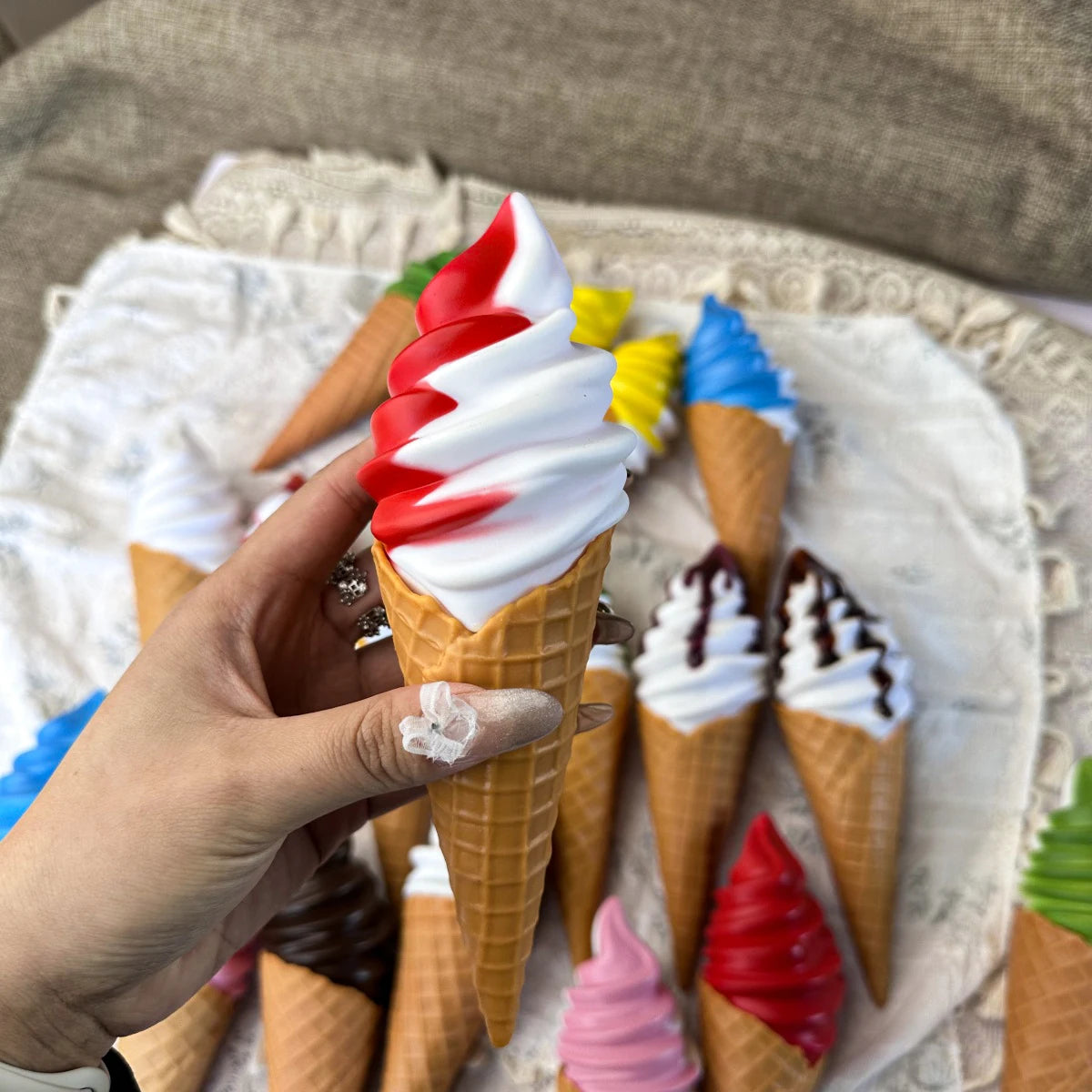 Faux Ice Cream Bar Display Prop – 21cm Realistic Simulation Food Model for Decor, Photography & Styling