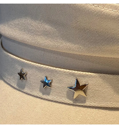 Women's Black Star Beret | British Retro Military Style Korean Fashion Cap for Spring, Autumn & Winter