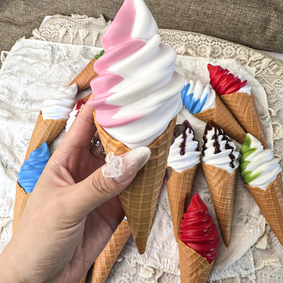 Faux Ice Cream Bar Display Prop – 21cm Realistic Simulation Food Model for Decor, Photography & Styling
