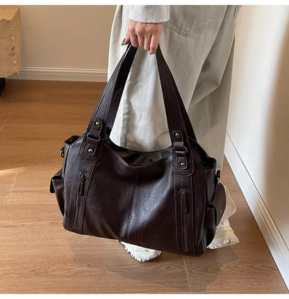 Soft Interior Compartment PU Leather Shoulder Bag For Women With Zipper Closure