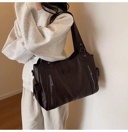 Soft Interior Compartment PU Leather Shoulder Bag For Women With Zipper Closure