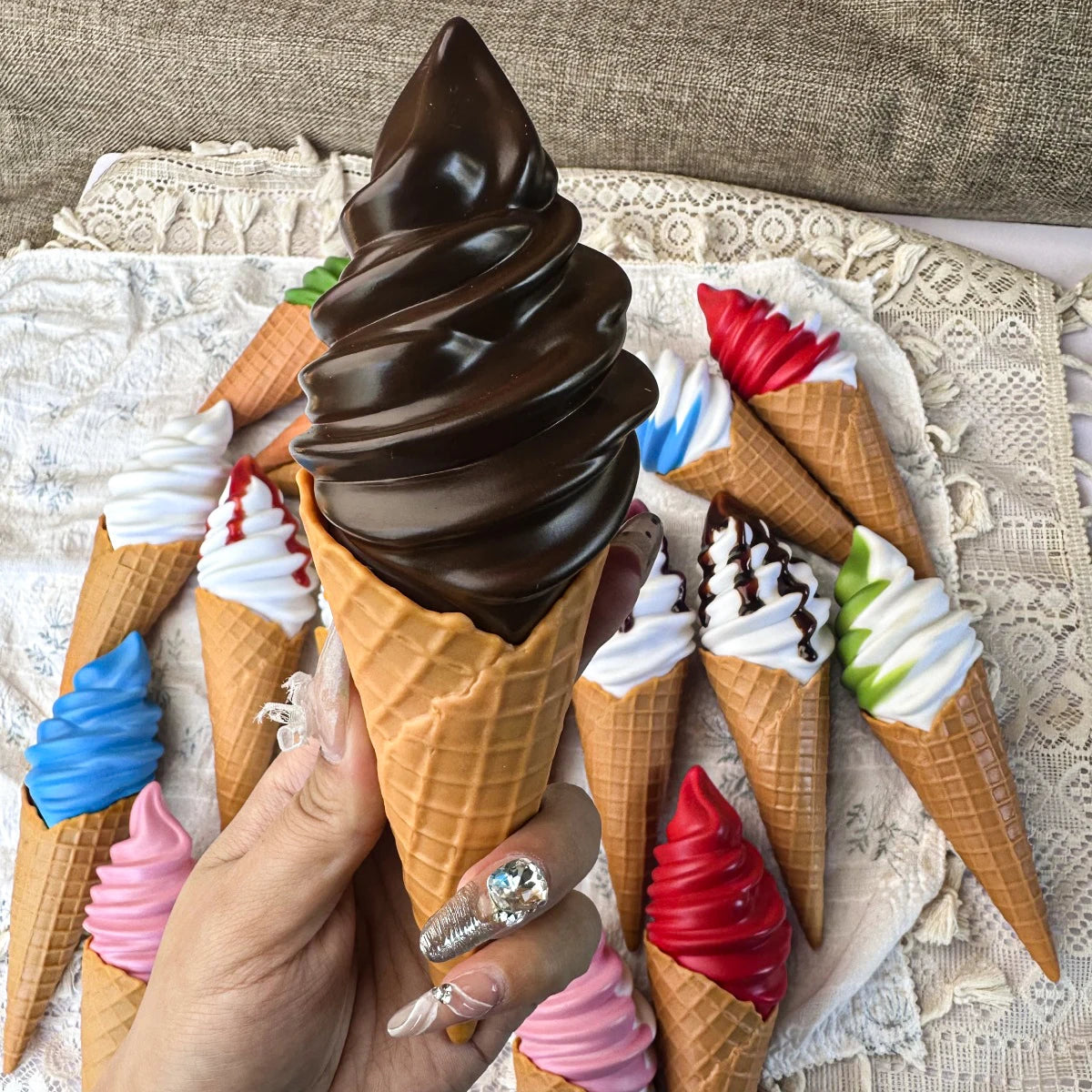 Faux Ice Cream Bar Display Prop – 21cm Realistic Simulation Food Model for Decor, Photography & Styling