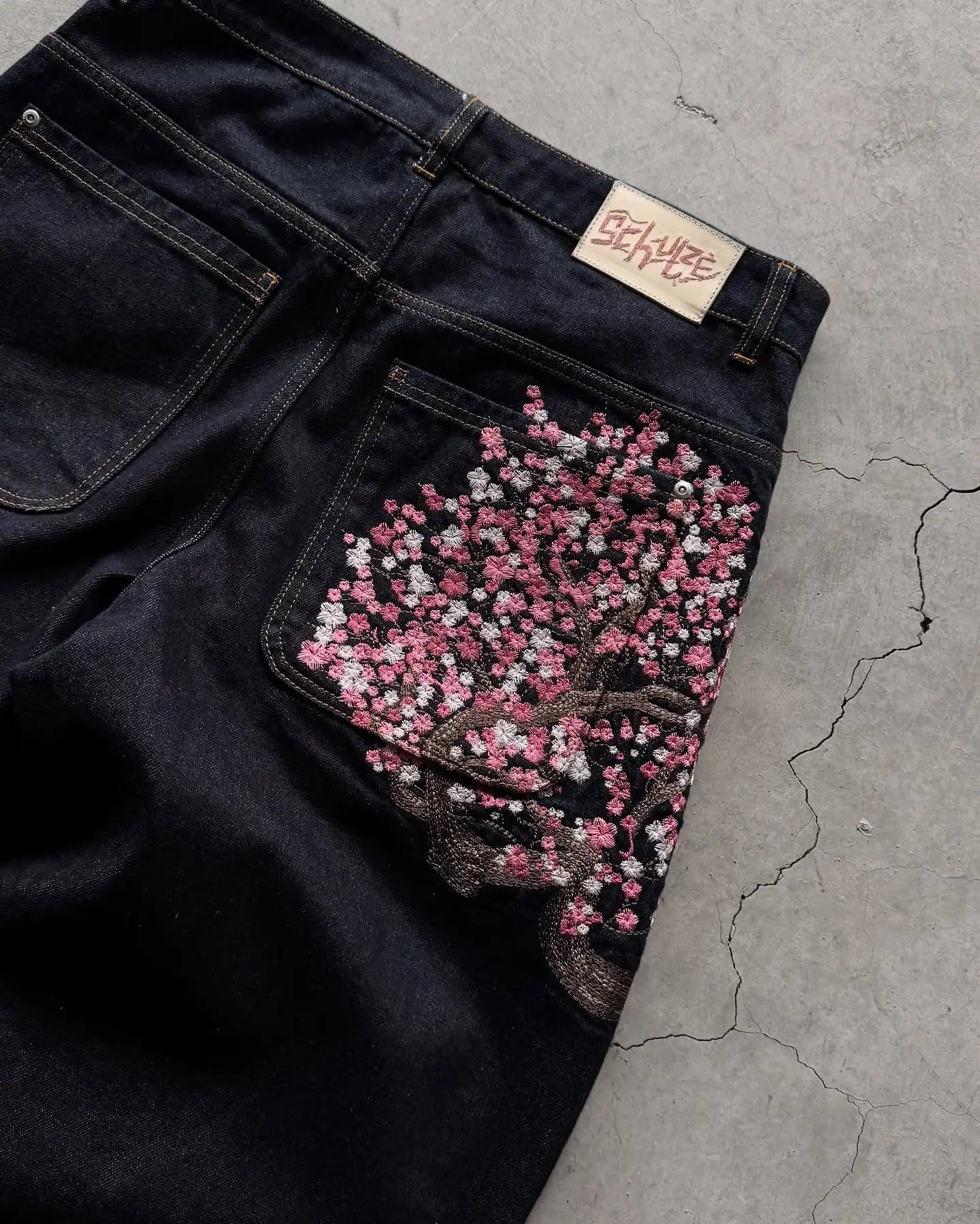 Cherry Blossom Embroidery Baggy Jeans for Men