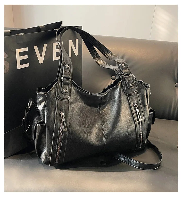 Soft Interior Compartment PU Leather Shoulder Bag For Women With Zipper Closure