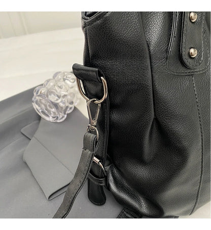 Soft Interior Compartment PU Leather Shoulder Bag For Women With Zipper Closure