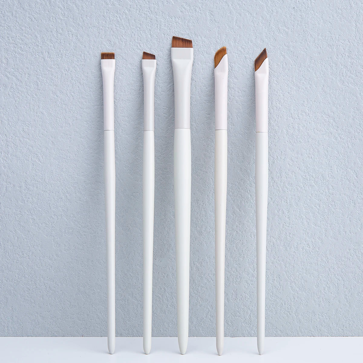 Upgrade Blade Eyeliner & Eyebrow Brush | Ultra Thin Fine Angle Flat Brush for Precise Eye Makeup