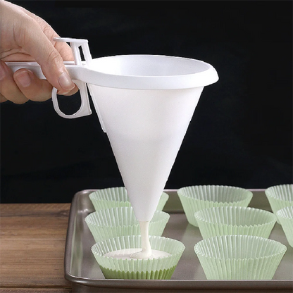 Adjustable Handheld Baking Funnel Dispenser – Liquid Batter Tool for Cupcakes, Pancakes & Pastry