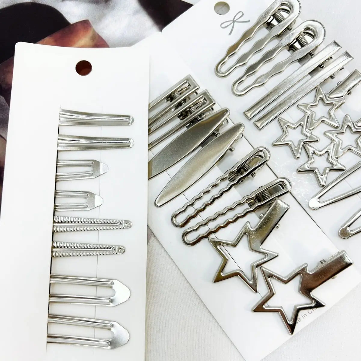 Women's & Girls' Y2K Silver Metal Star Hair Clips | 24pcs Seamless Duckbill Clip Set