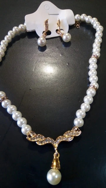 Women's 2-Piece Gold Pearl Jewelry Set | Elegant Necklace & Earrings for Wedding & Bridal