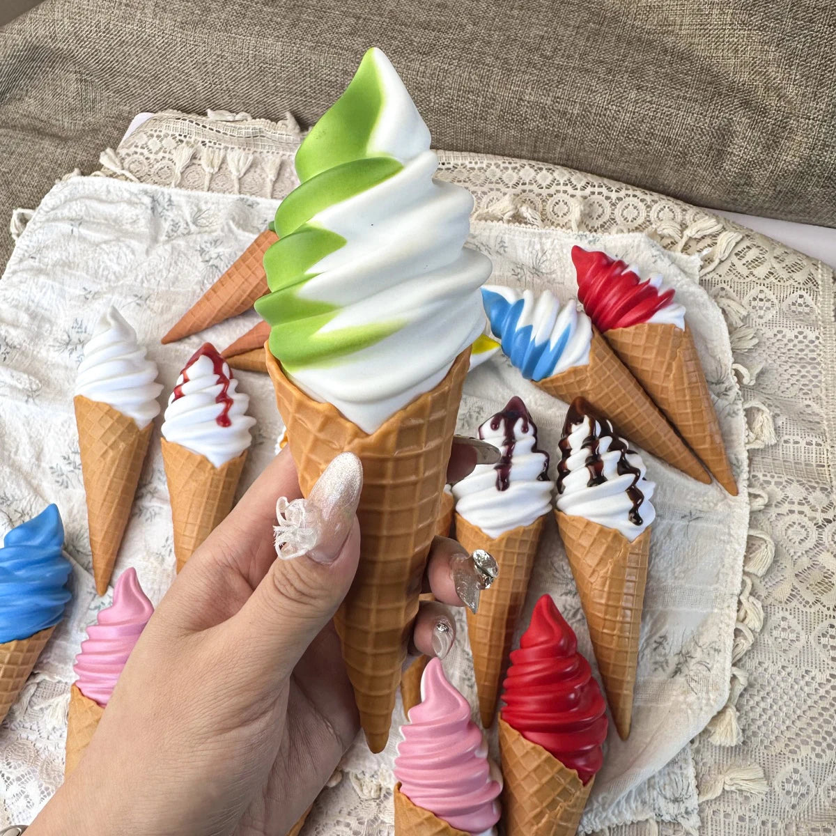 Faux Ice Cream Bar Display Prop – 21cm Realistic Simulation Food Model for Decor, Photography & Styling