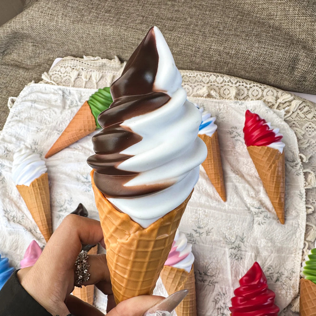 Faux Ice Cream Bar Display Prop – 21cm Realistic Simulation Food Model for Decor, Photography & Styling