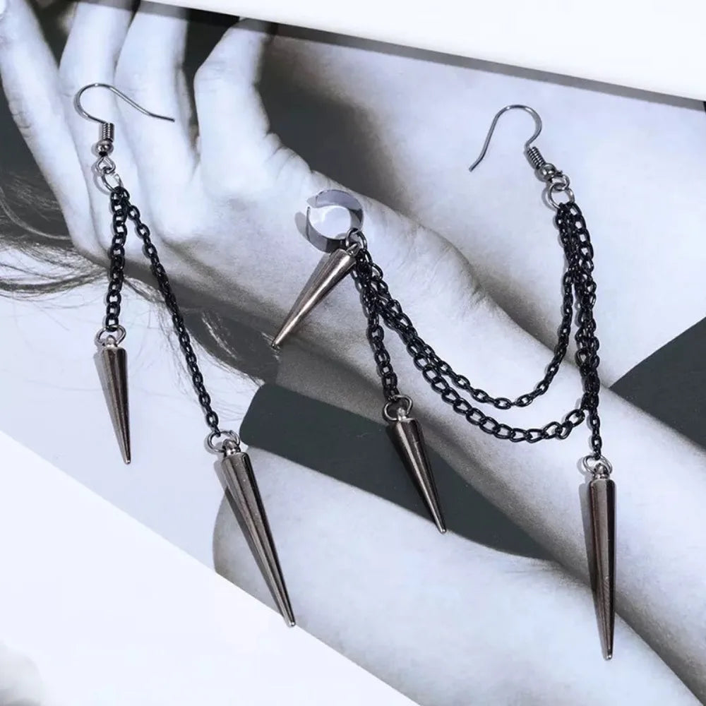 Men's Retro Punk Chain Tassel Earrings – Black Gothic Dangle Ear Cuff for Alt, Grunge & Streetwear Style