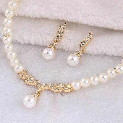 Women's 2-Piece Gold Pearl Jewelry Set | Elegant Necklace & Earrings for Wedding & Bridal