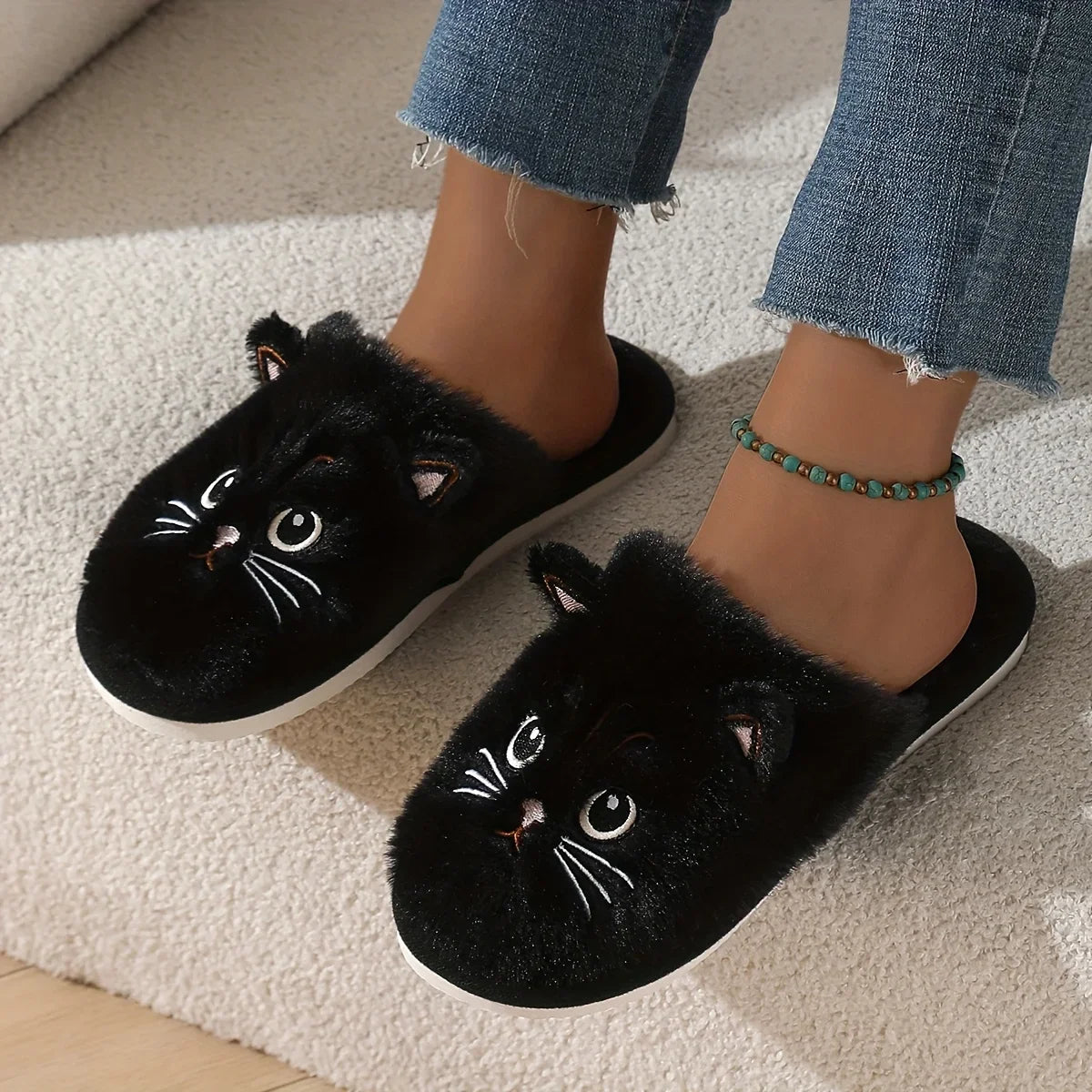 Plush Cat Slippers – Cozy Winter Indoor House Shoes with Non-Slip EVA Sole Men and Women