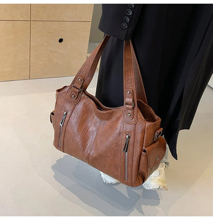 Soft Interior Compartment PU Leather Shoulder Bag For Women With Zipper Closure