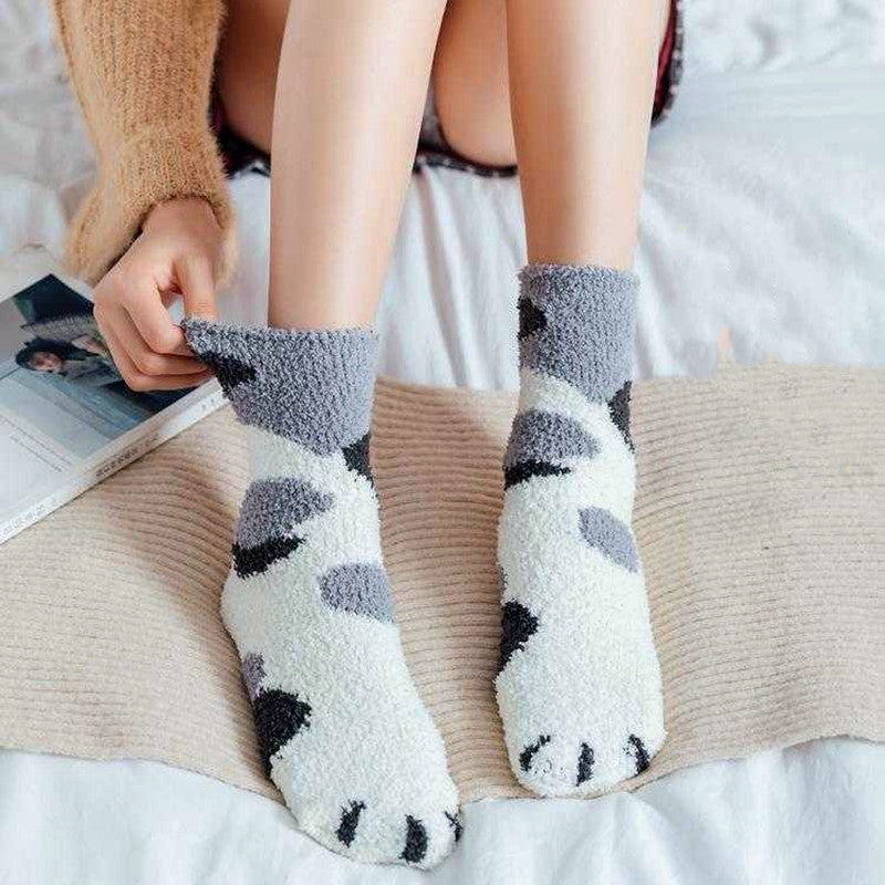 Women's Kawaii Novelty Socks – Cute 3D Dog & Cat Paw Print Fleece Socks