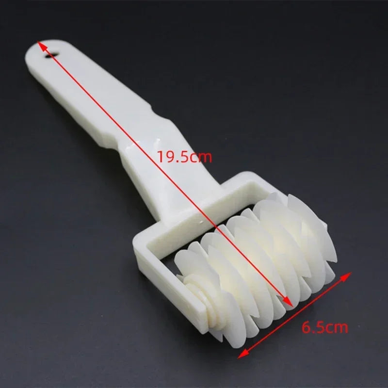 Pizza & Pastry Lattice Roller Cutter | Creative Wheel Cutter for Wellington Steak & Baking