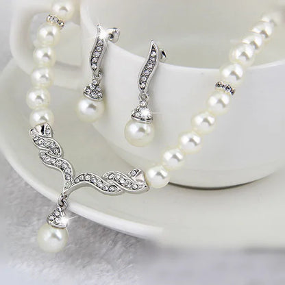 Women's 2-Piece Gold Pearl Jewelry Set | Elegant Necklace & Earrings for Wedding & Bridal