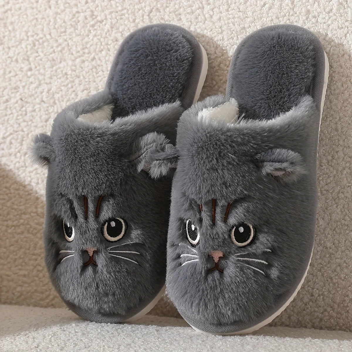 Plush Cat Slippers – Cozy Winter Indoor House Shoes with Non-Slip EVA Sole Men and Women