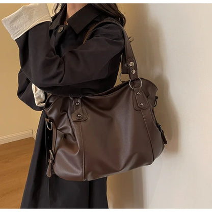 Soft Interior Compartment PU Leather Shoulder Bag For Women With Zipper Closure