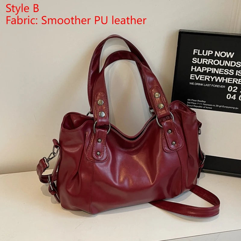 Soft Interior Compartment PU Leather Shoulder Bag For Women With Zipper Closure