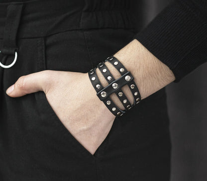 Men's Vintage Gothic Leather Wristband | Adjustable Punk Cuff Bracelet with Concealed Buckle