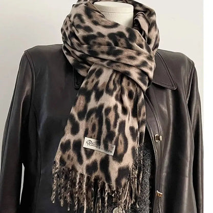 Leopard Tassel Shawl Scarf – Cozy Cashmere-Feel Winter Wrap